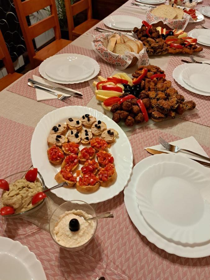Hanul Doftana Trăisteni Buitenkant foto